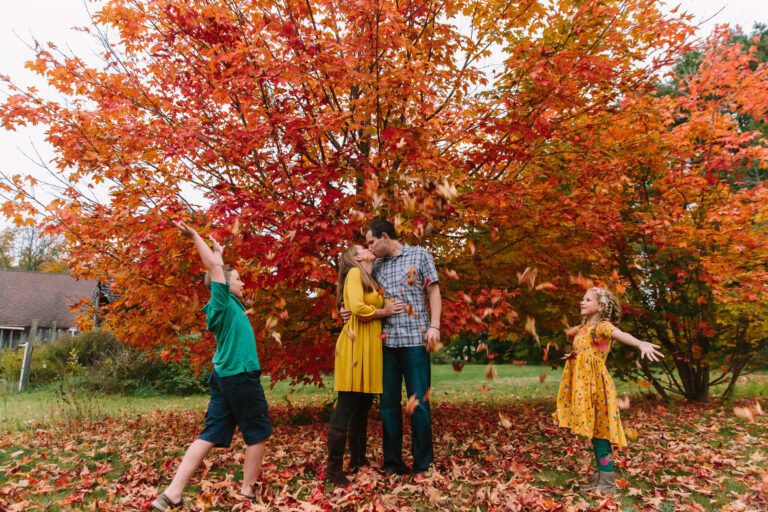 pineland farms family photos, maine family photos, family photographer in maine, maine family photographer-3051