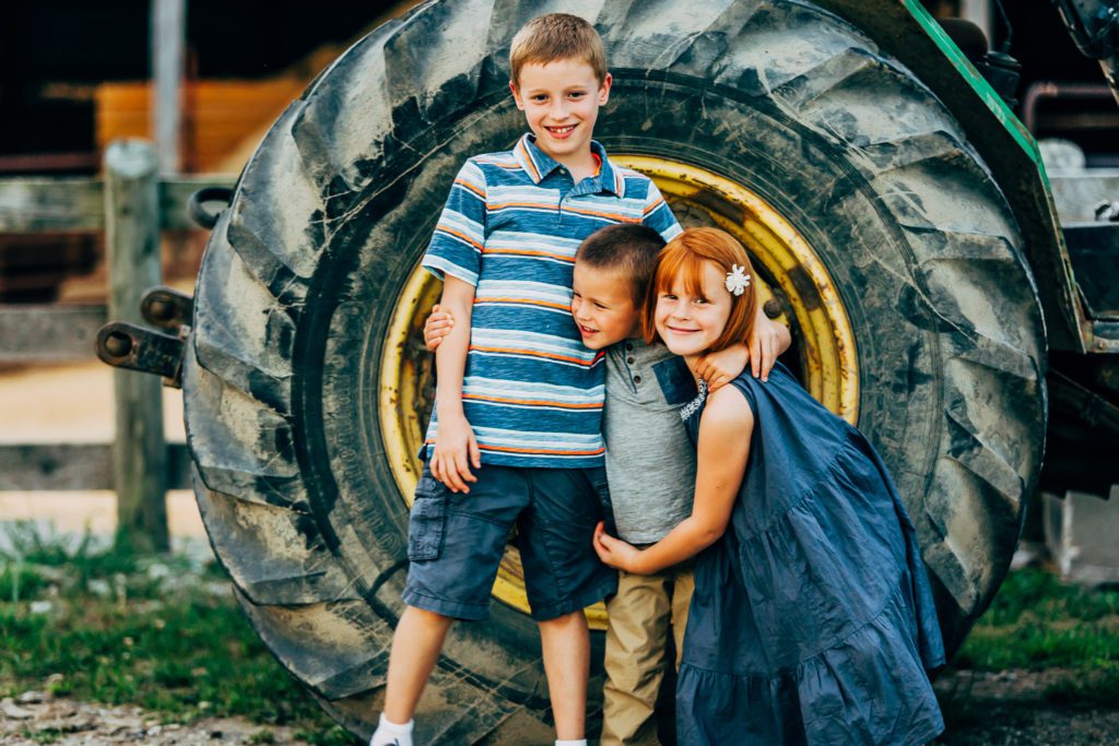 freeport maine family photographer, maine photographer, maine wedding photographer, wolfe neck farm, lifestyle family photographer, downeast family photographer -2-6